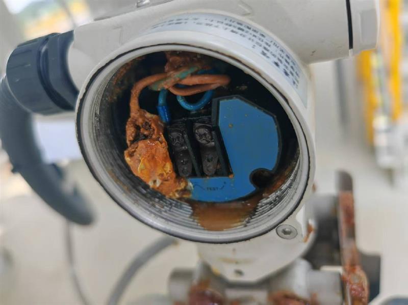 一個壓力變送器安裝小細節(jié)-預(yù)留滴水灣有多重要？